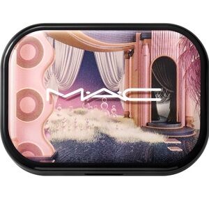 MAC Connect in Colour Six Pan Eyeshadow Palette.Like New.